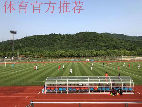 U17国家男足集训队红黄蓝三队举行内部选拔赛 U17国家男足集训队红黄蓝三队举行内部选拔赛